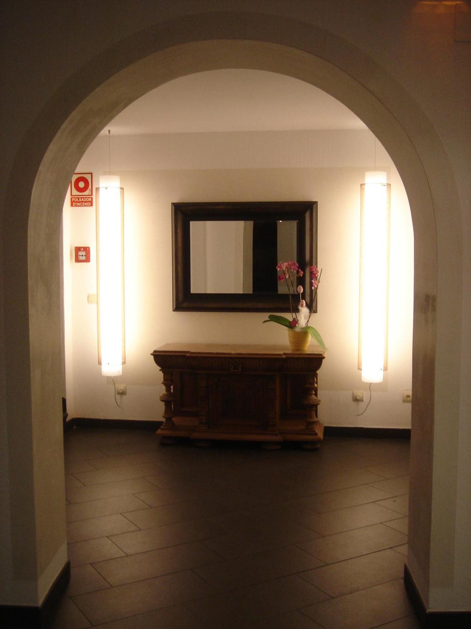 Hotel Carmen Roses Eksteriør bilde